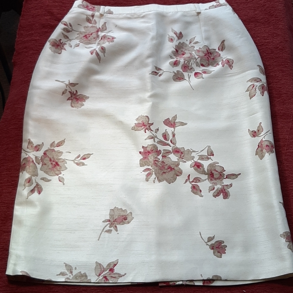 Un Jour Ailleurs Paris Skirt